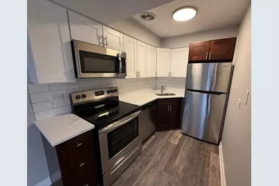 744 W Gordon Terrace #303, Chicago, IL 60613 - Photo 6