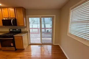 330 S Lakeshore Dr, Mundelein, IL 60060 - Photo 6