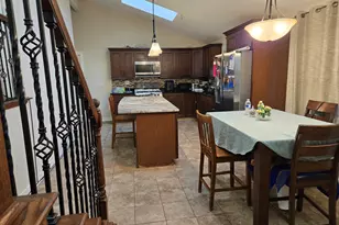 3303 E Exchange St, Crete, IL 60417 - Photo 6