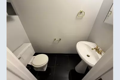 744 W Gordon Terrace #302, Chicago, IL 60613 - Photo 6