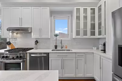 540 W Oakdale Avenue #4W, Chicago, IL 60657 - Photo 12