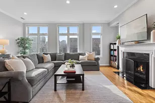 540 W Oakdale Ave, Chicago, IL 60657 - Photo 2