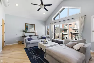 2249 W Foster Avenue #3, Chicago, IL 60625 - Photo 4