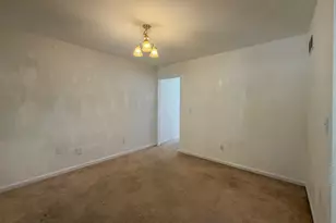 702 Balsam Dr, Saint John, IL 61873 - Photo 6