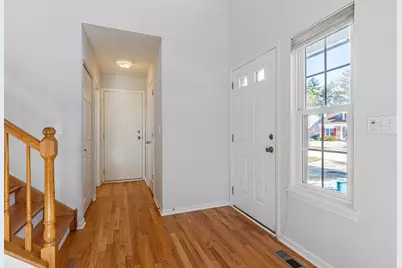 [Address not provided], Carpentersville, IL 60110 - Photo 4