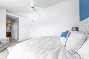 [Address not provided], Carpentersville, IL 60110 - Photo 16