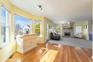 [Address not provided], Carpentersville, IL 60110 - Photo 10