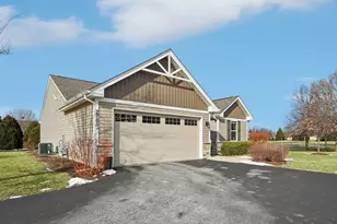 2785 Gains Ct, Yorkville, IL 60560 - Photo 2