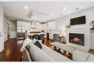 2521 N Ashland Avenue #2S, Chicago, IL 60614 - Photo 4