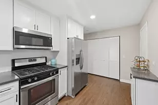 320 N Schubert St, Palatine, IL 60067 - Photo 4