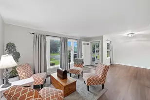 320 N Schubert St, Palatine, IL 60067 - Photo 6