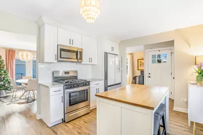 987 Lakewood Drive, Bartlett, IL 60103 - Photo 4