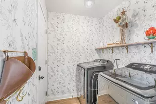 987 Lakewood Dr, Bartlett, IL 60103 - Photo 6