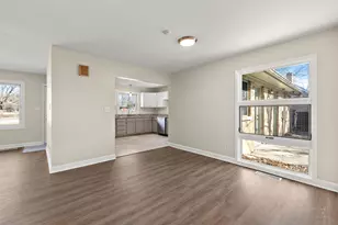 479 Porter Ave, Crystal Lake, IL 60014 - Photo 8