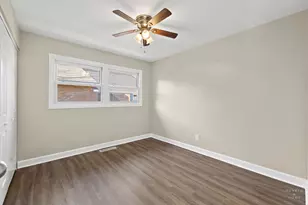 479 Porter Ave, Crystal Lake, IL 60014 - Photo 12