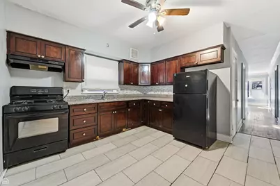 8111 S Manistee Avenue, Chicago, IL 60617 - Photo 12