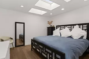 1645 W School St, Chicago, IL 60657 - Photo 12