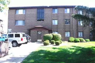 19561 Lake Shore Dr, Lynwood, IL 60411 - Photo 1