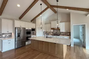 832 Sunflower Dr, Geneva, IL 60134 - Photo 4
