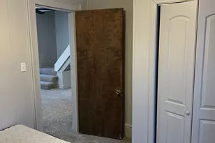 814 W Mill St, Bloomington, IL 61701 - Photo 6