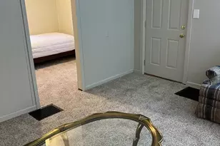 814 W Mill St, Bloomington, IL 61701 - Photo 4