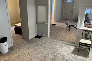 814 W Mill St, Bloomington, IL 61701 - Photo 8