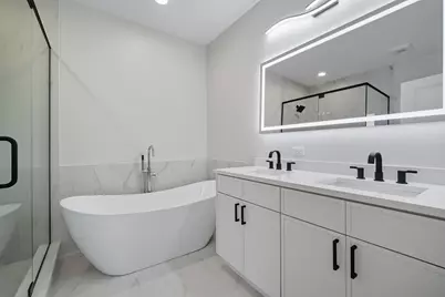 6109 W Berenice Avenue, Chicago, IL 60634 - Photo 16