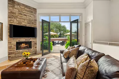 2217 N Clybourn Avenue, Chicago, IL 60614 - Photo 10