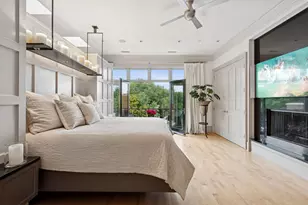 2217 N Clybourn Ave, Chicago, IL 60614 - Photo 16