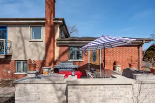 1864 Illinois St, Des Plaines, IL 60018 - Photo 18