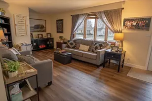 304 Lumar Dr, Pearl City, IL 61062 - Photo 2