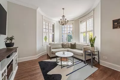 533 W Belmont Avenue #1, Chicago, IL 60657 - Photo 6