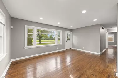 815 W 187th Street, Glenwood, IL 60425 - Photo 4