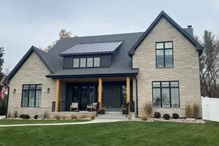 425 40th St, Downers Grove, IL 60515 - Photo 2