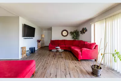 2271 Windsor Lane, Country Club Hills, IL 60478 - Photo 4