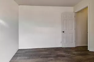 2416 Courtyard Cir, Aurora, IL 60506 - Photo 20