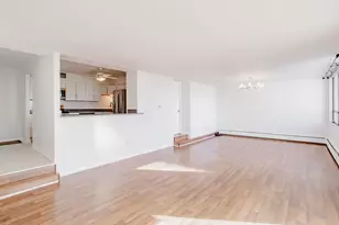 8801 W Golf Rd, Niles, IL 60714 - Photo 2