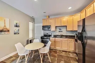 1730 W Beach Avenue #1, Chicago, IL 60622 - Photo 8