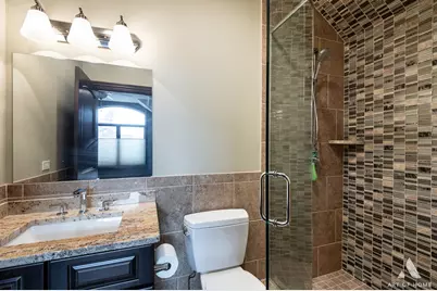 10001 Montrose Avenue, Schiller Park, IL 60176 - Photo 20