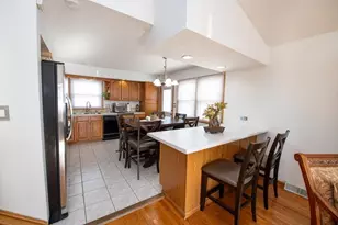 12507 S Tripp Ave, Alsip, IL 60803 - Photo 10