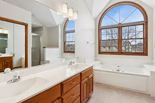 [Address not provided], Aurora, IL 60502 - Photo 12