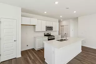 1057 Williamsburg St, Pingree Grove, IL 60140 - Photo 10