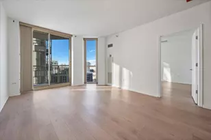 645 N Kingsbury St, Chicago, IL 60654 - Photo 8