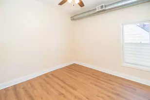 1032 W Dakin St, Chicago, IL 60613 - Photo 14