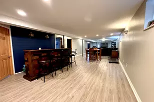 2841 W 100th Pl, Evergreen Park, IL 60805 - Photo 12