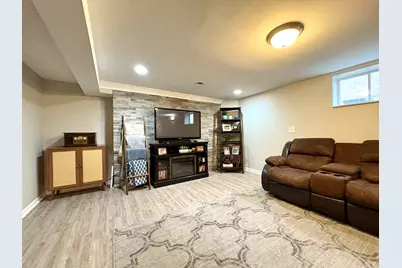 2841 W 100th Place, Evergreen Park, IL 60805 - Photo 14