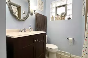 2841 W 100th Pl, Evergreen Park, IL 60805 - Photo 8