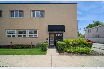 8755 Trumbull Avenue, Skokie, IL 60076 - Photo 2