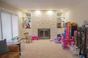 404 Livingston Dr, New Lenox, IL 60451 - Photo 2