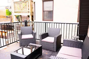 1730 W Beach Ave, Chicago, IL 60622 - Photo 22